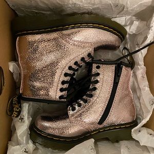 Dr. Martens combat boots for toddlers - pink salt